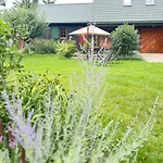 Leniwa Kolonia Hébergement de vacances Sarnaki