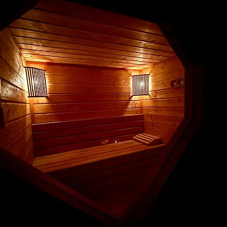 Leniwa Kolonia Ferienhaus Sarnaki